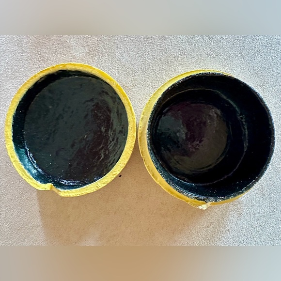 Hand Painted Calico Cat Trinket Box w/notched lid. Made in India. - Picture 3 of 10